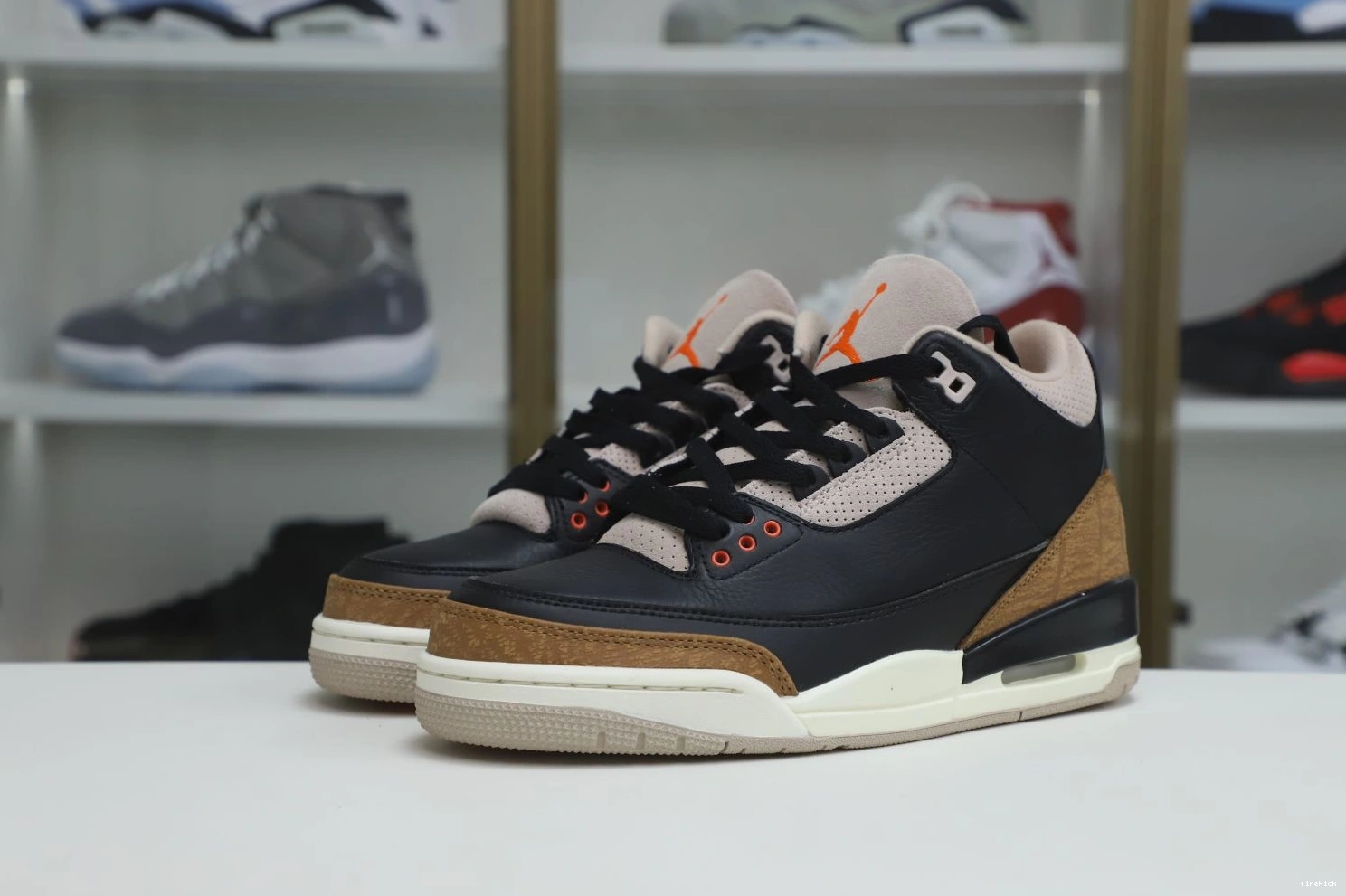 AIR DESERT 3 JORDAN CT8532 CEMENT 1017